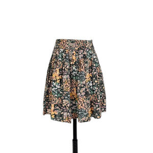 American Eagle | Black Multi-Colored mute flora | Mini Flare | Size L